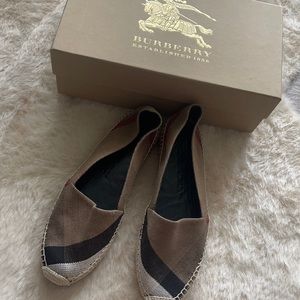 Burberry espadrilles flat